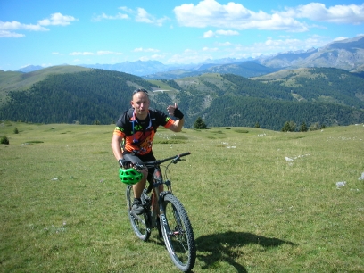 Pejezd v Provence po louce
